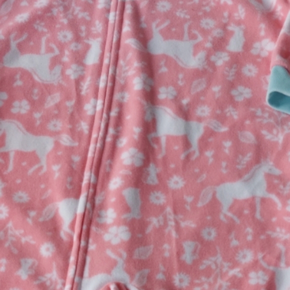3/$25 Carter Girl Unicorn 🦄 Footie Pajama. - Picture 5 of 5